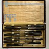 Set de 12 couteaux anciens Fontenille Pataud