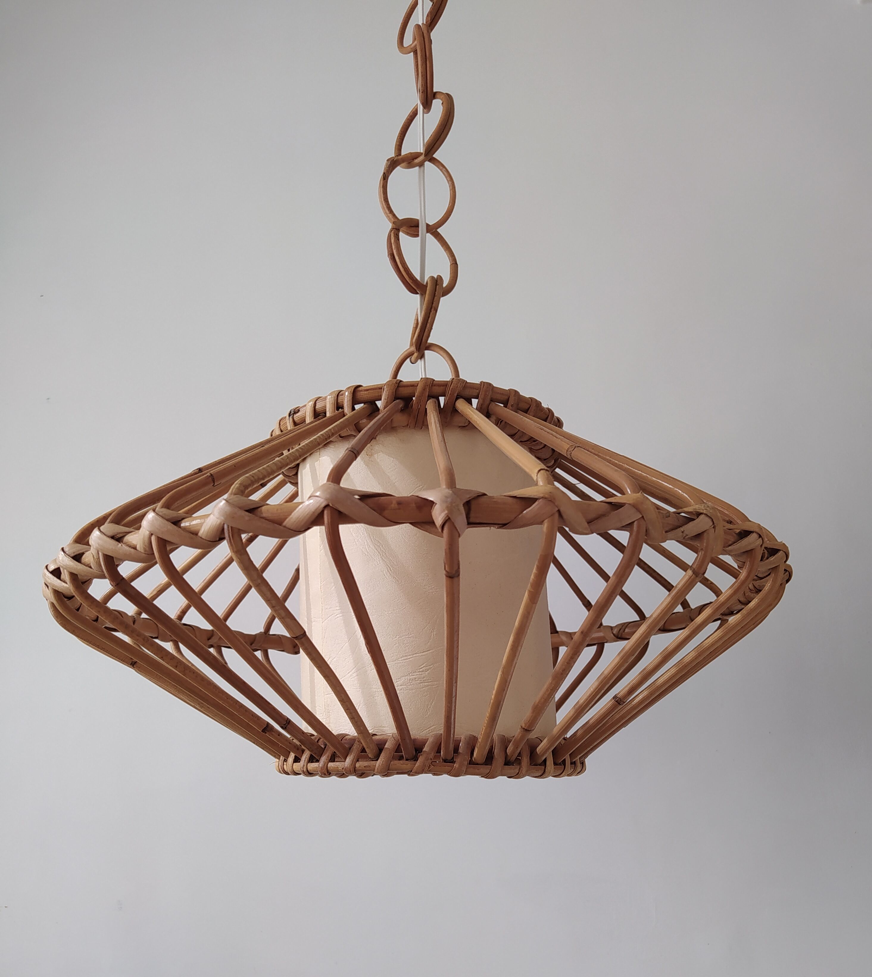 Suspension en rotin vintage
