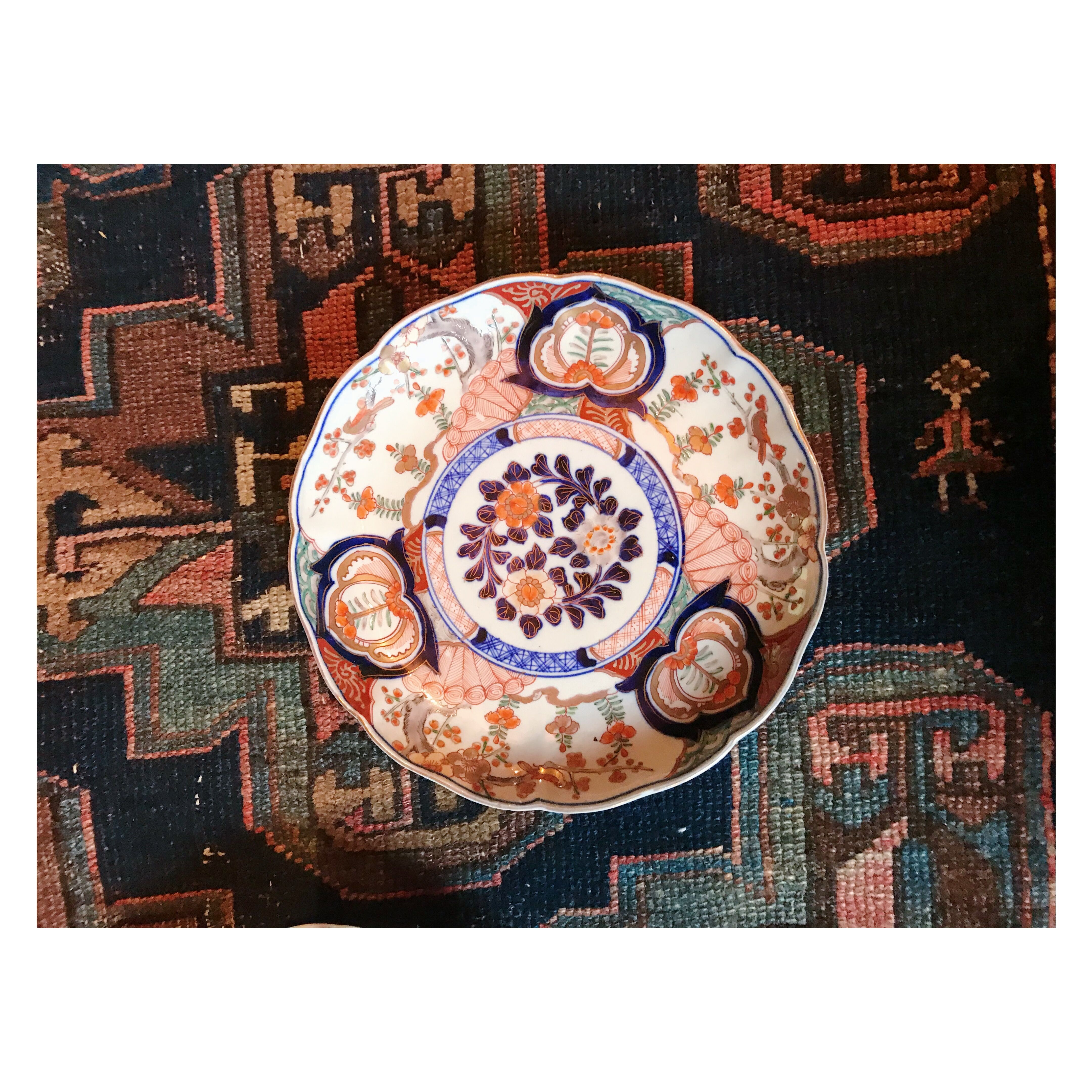 Lot of two plates made of earthenware Imari Japan