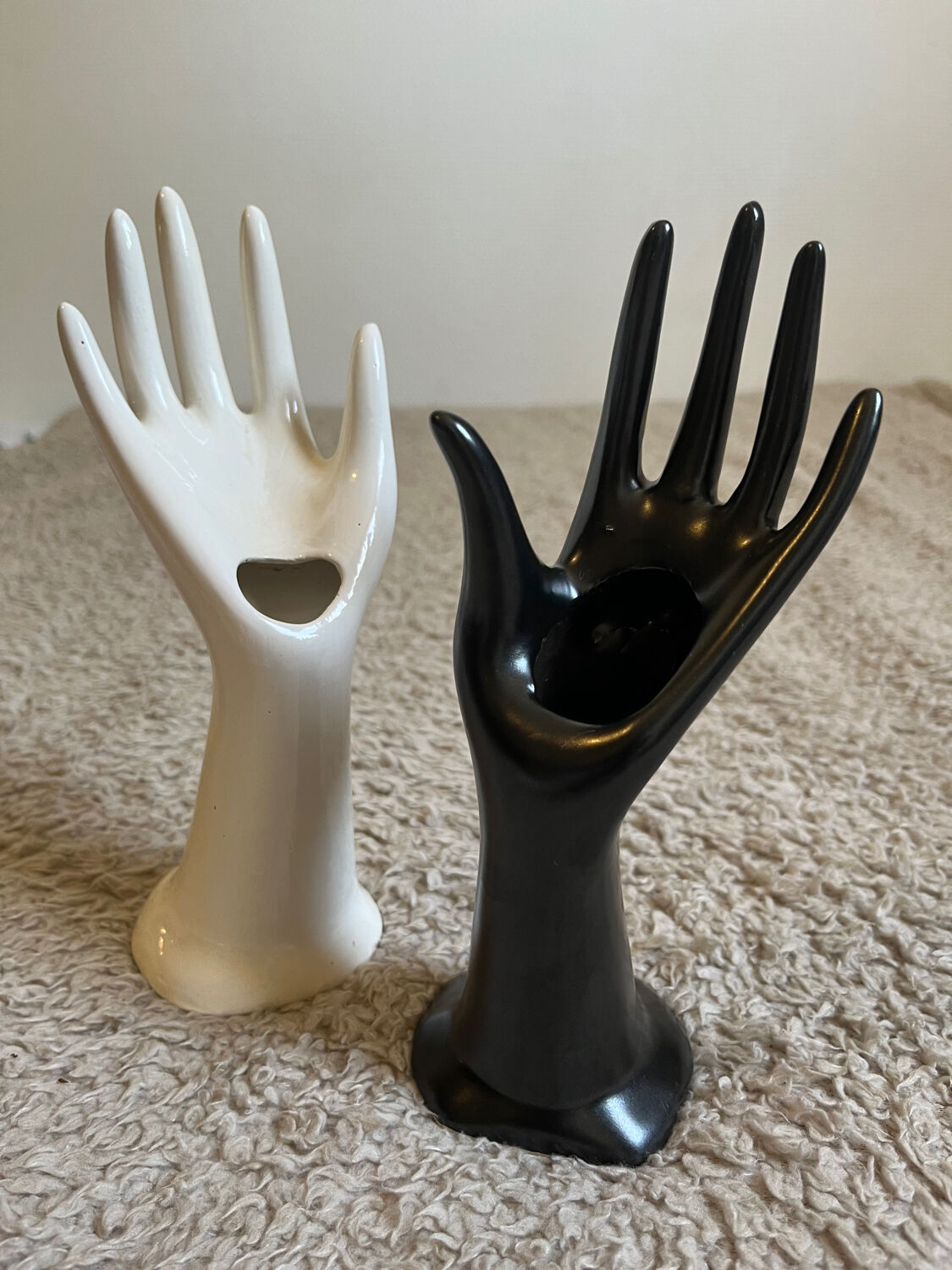 Duo pair of hand soliflore ring size jewelry holder