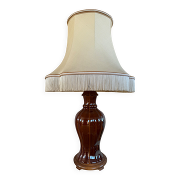 Lampe vintage céramique brune brillant, abat-jour soie crème franges