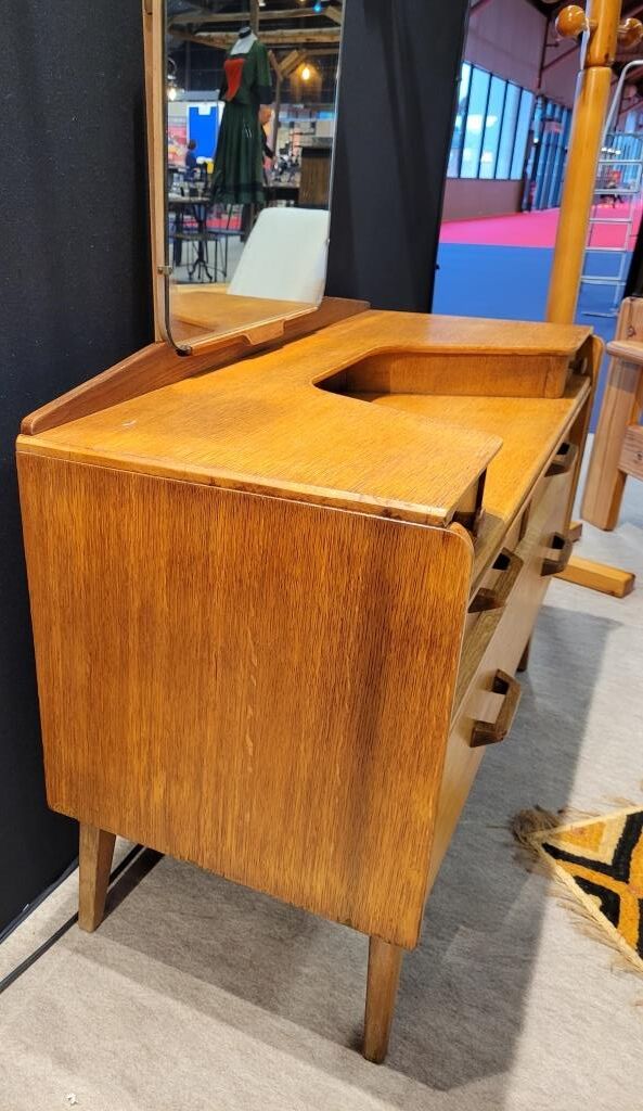 Dressing table G Plan 50s in teak-plated wood