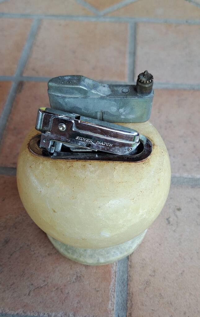 "Silver Match" table lighter in genuine alabaster - Design France 1960