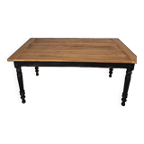 Farm table