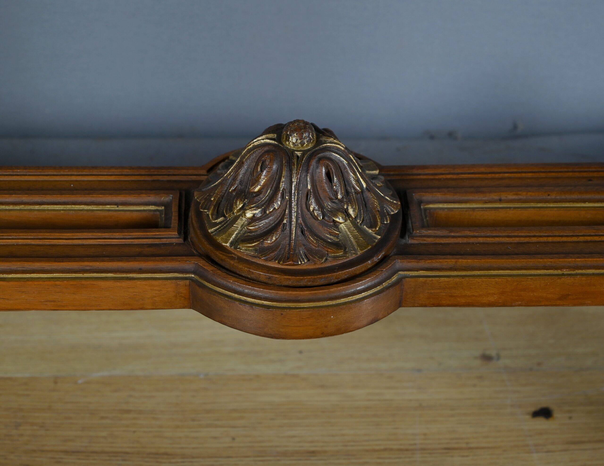 Console en acajou, style Louis XVI – 2ème moitié XIXe