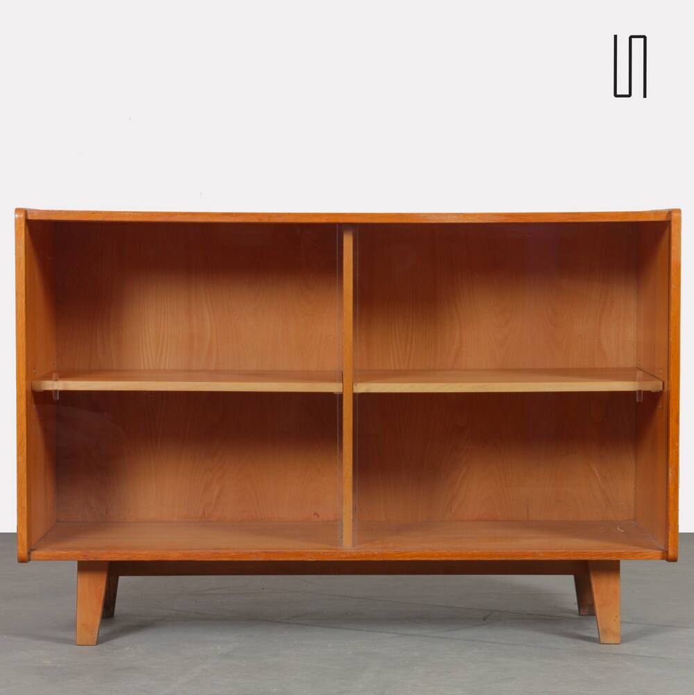 Commode en chêne dessinée par Jiri Jiroutek, modèle U-452, 1960