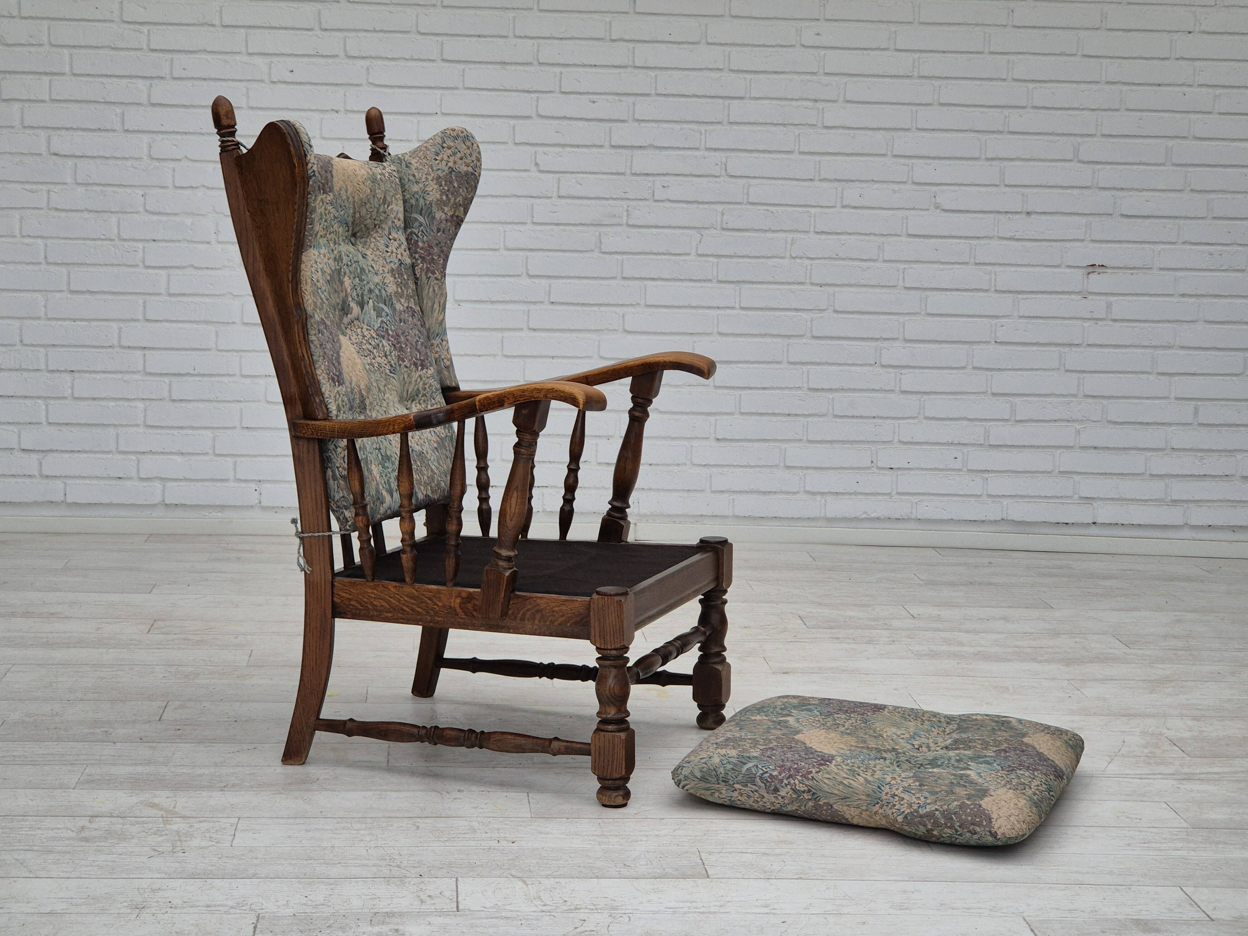 Années 1960, design danois, fauteuil à dossier haut par Regan Møbelfabrik, Aarhus, état d'origine.