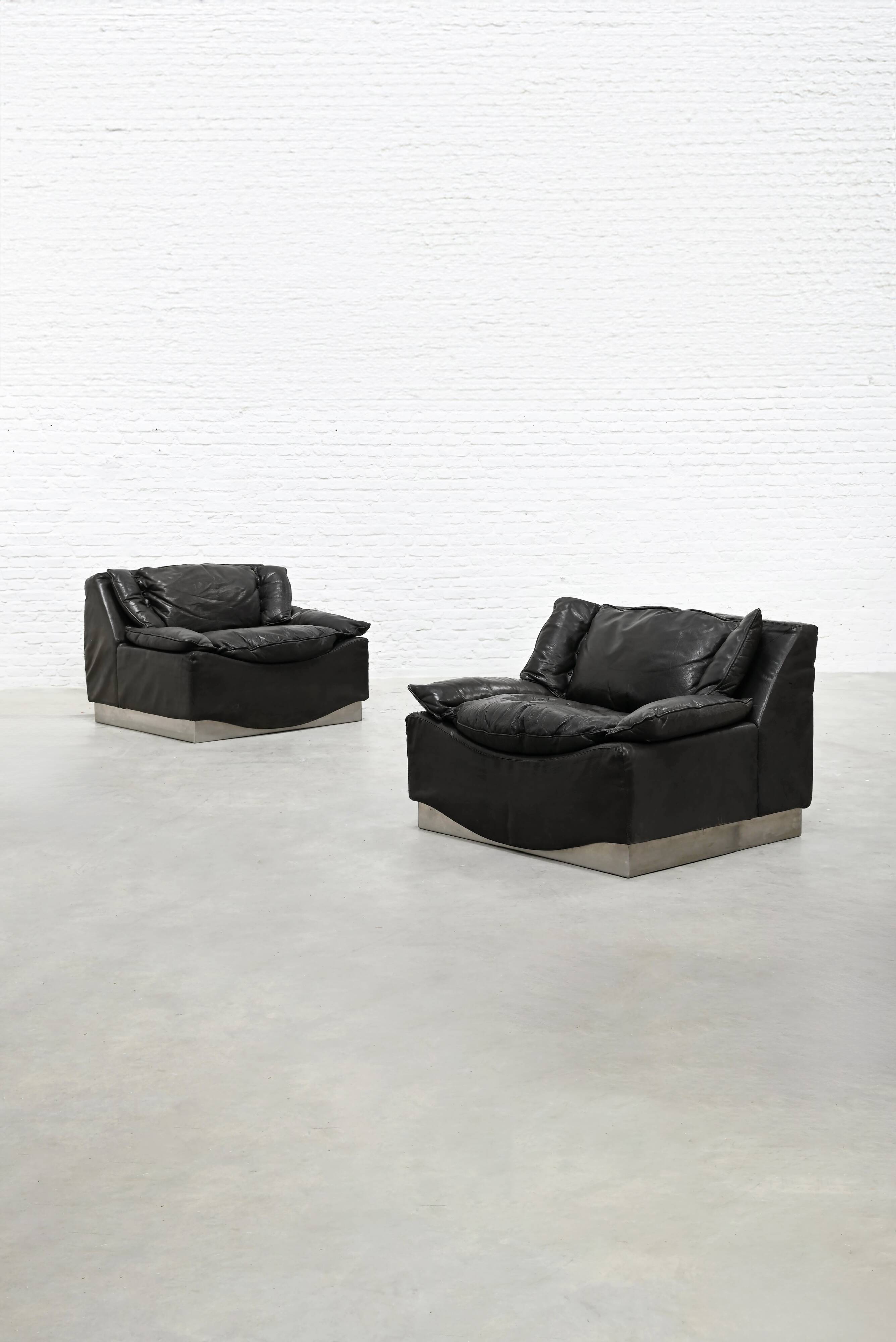 Paire de fauteuils lounge en cuir et acier de Luciano Frigerio, Italie 19
