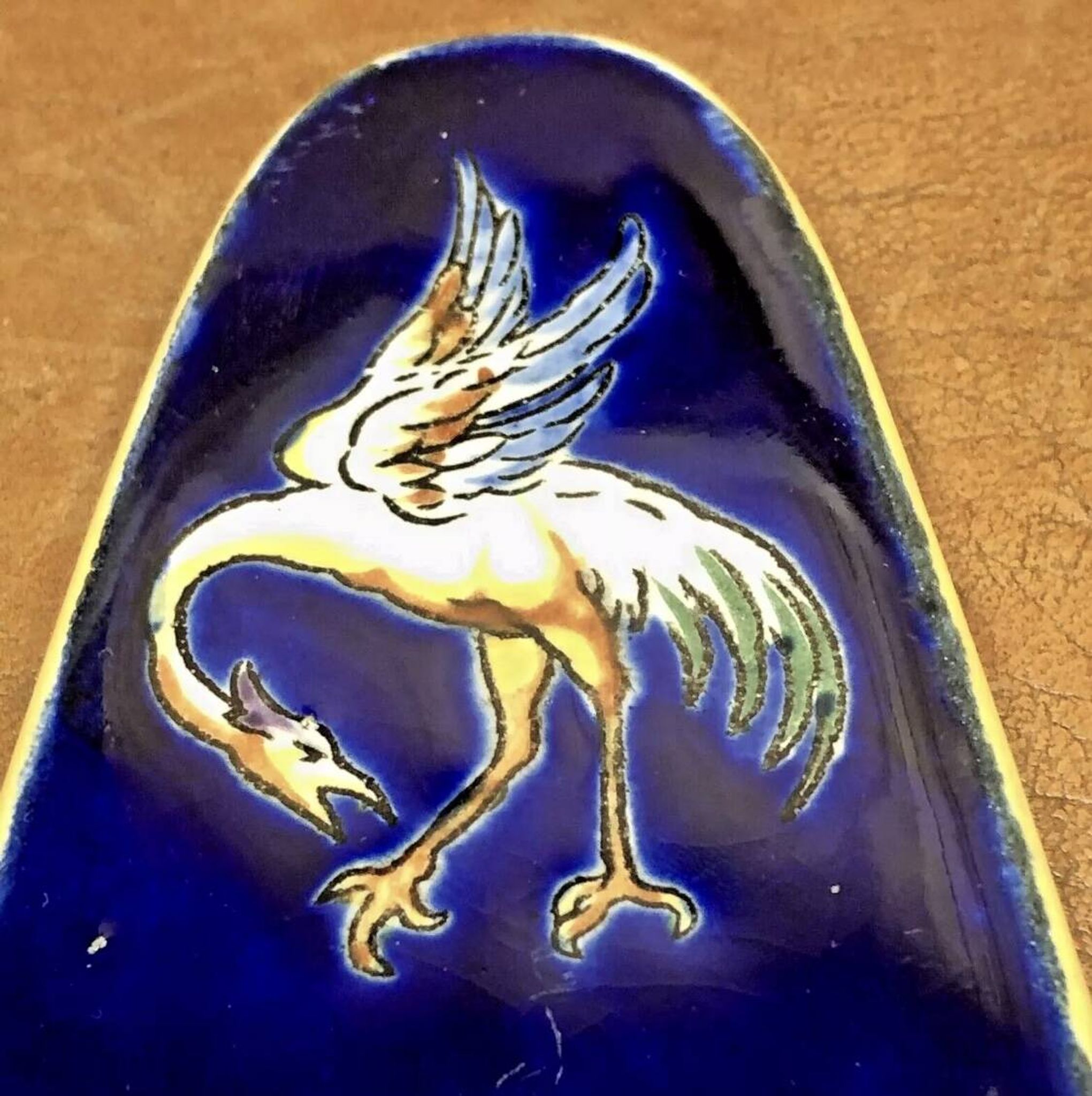 Ancienne pelle à gâteau Gien Renaissance fond bleu 1941/1950
