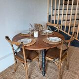 Round table with flaps