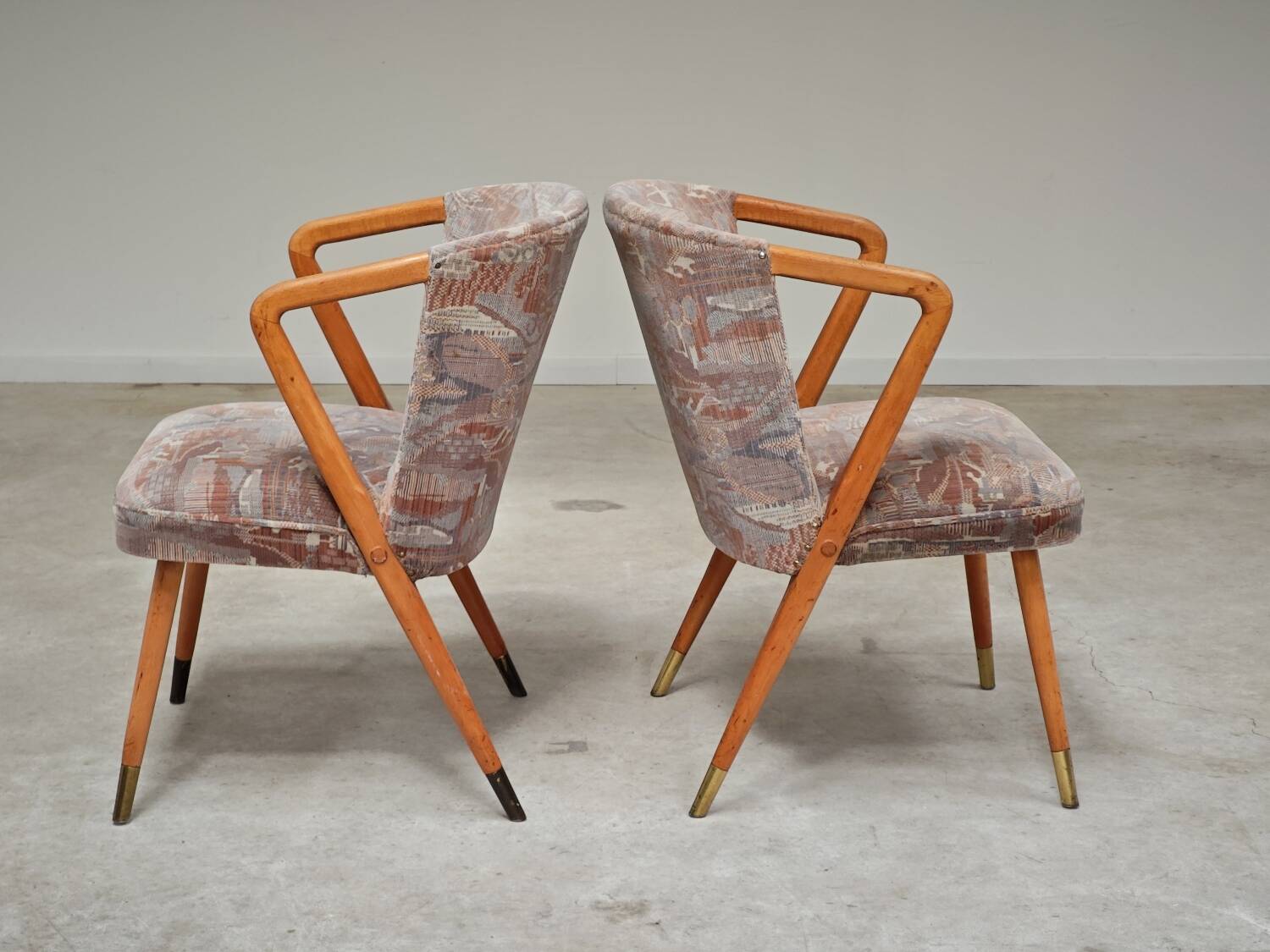 Pair of armchairs / chairs with armrests by Ludvik Volak