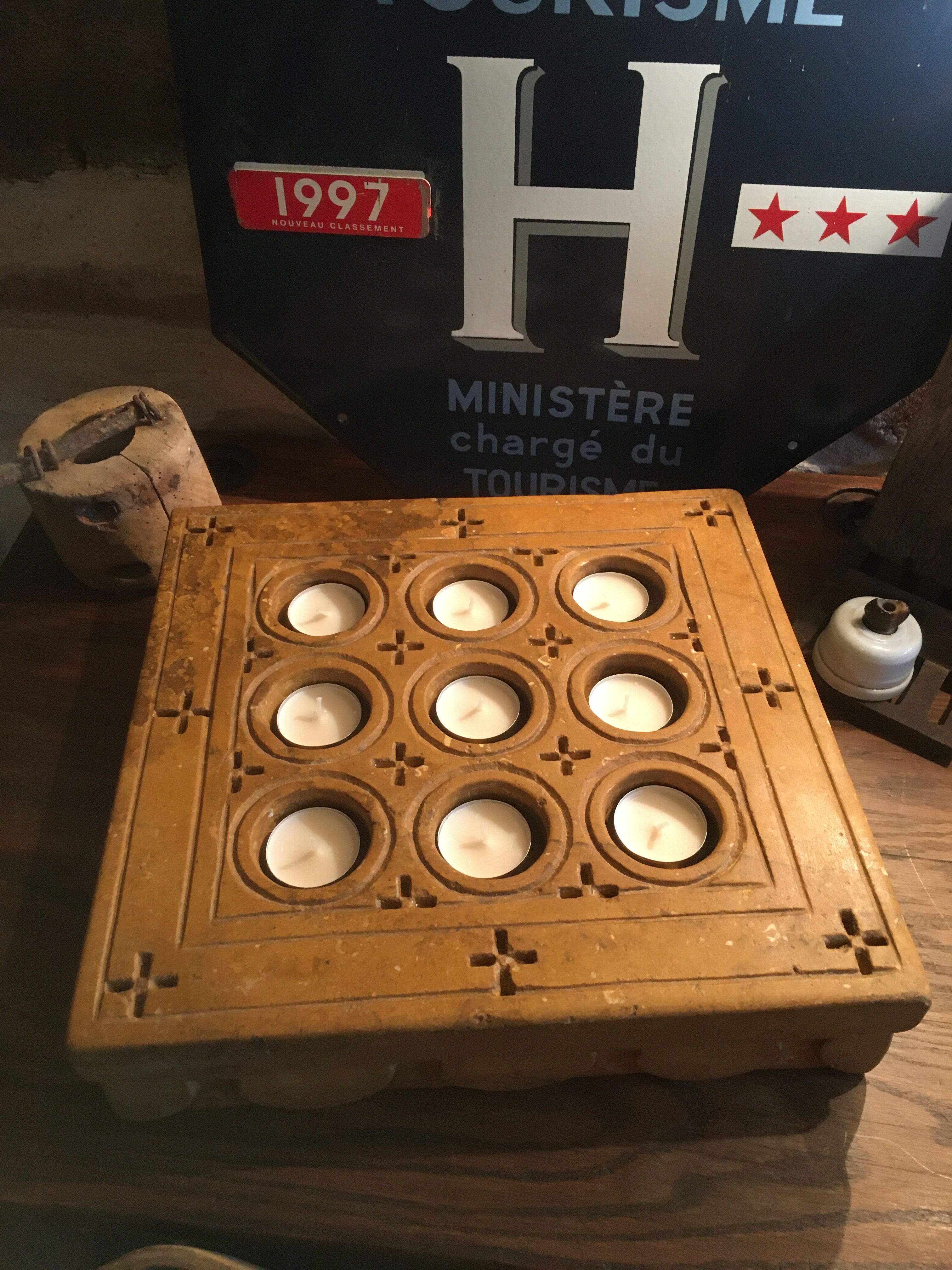 Carved candle holder "Pierre de Jaisalmer"