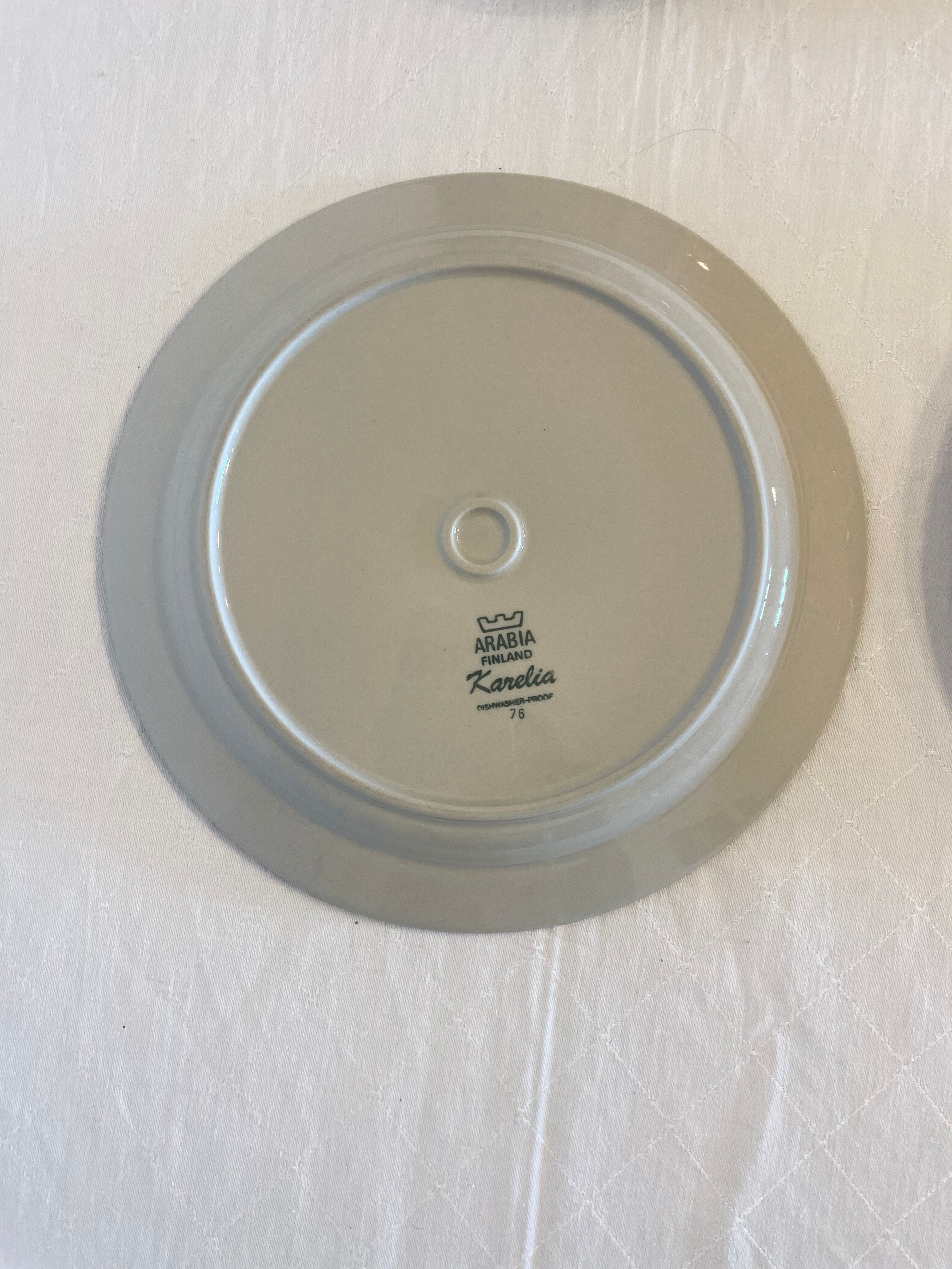 Set of 4 flat plates Karelia, Arabia