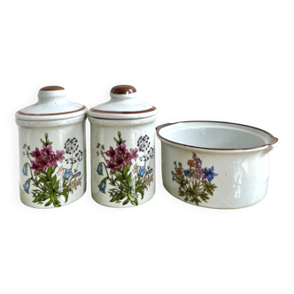 Ceramic flower or herbarium pots