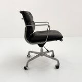 Soft Pad EA217 office chair by C. & R. Eames for Herman Miller, 1970