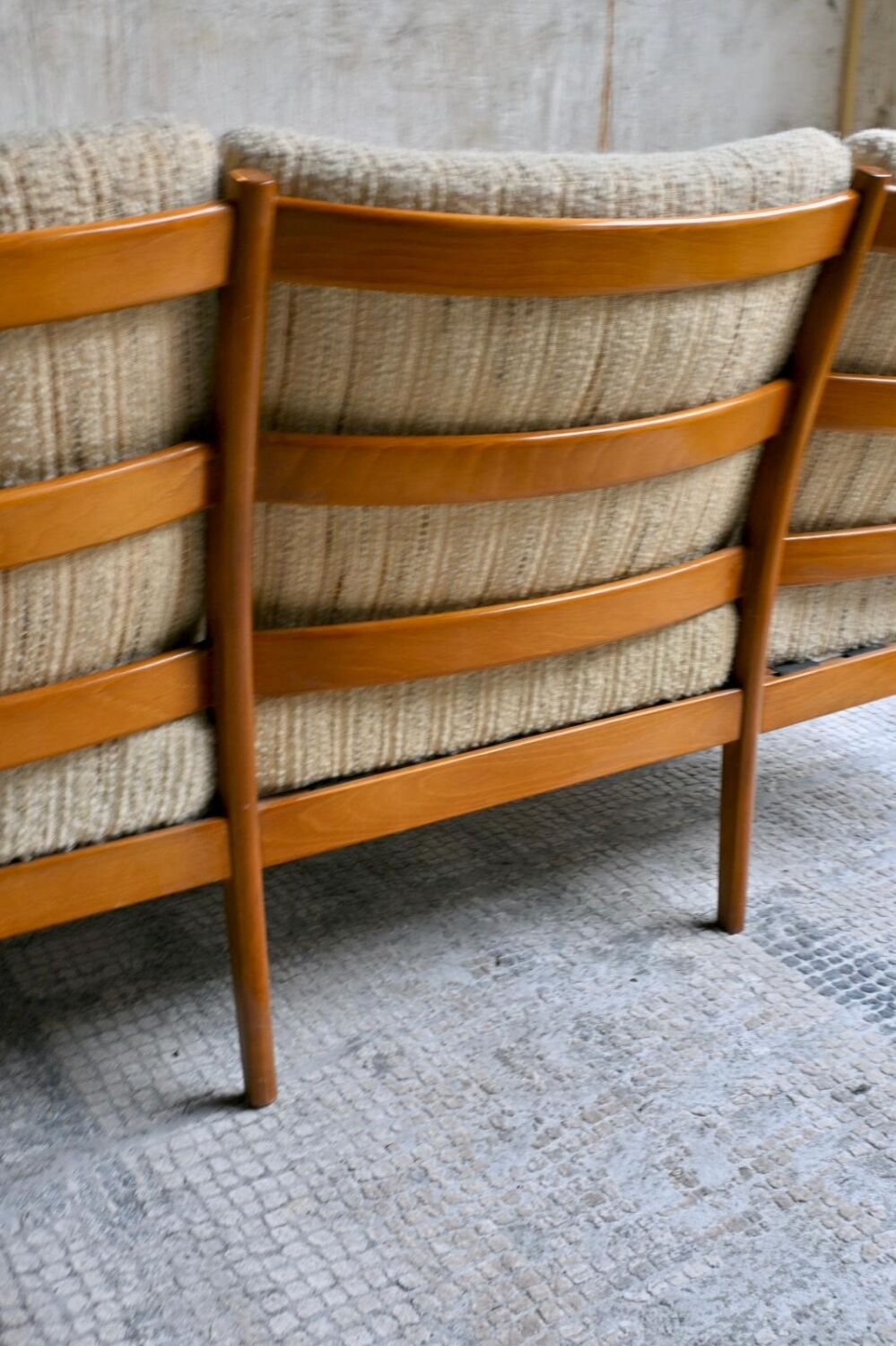 Canapé 3 places Mid-Century Design Scandinave Teck et Tissu