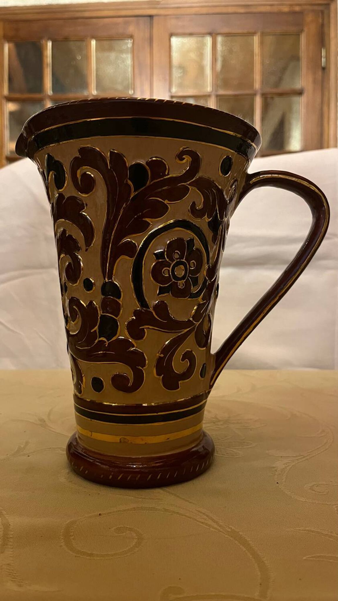 Vintage Deruta sign vase