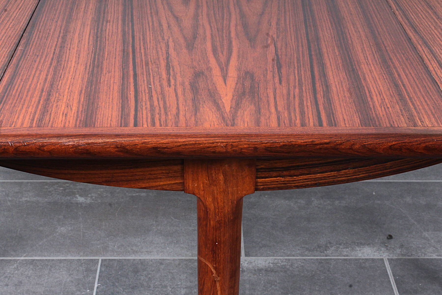 Table et chaises en palissandre Møller modèle 80 par Niels Otto (NO) Møller pour JL Møllers, années 1960, ensemble de 5.