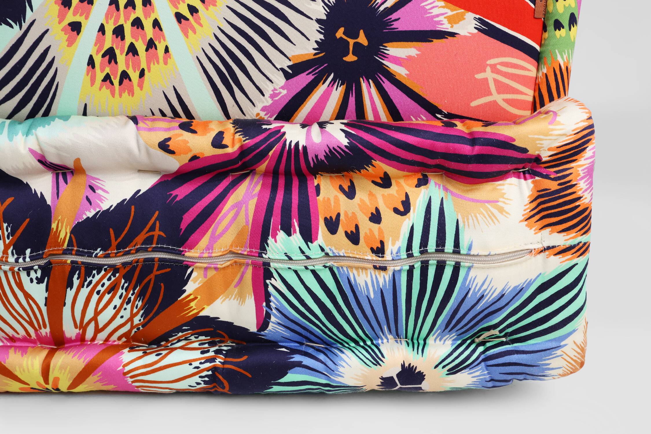 Mah Jong Chaise Lounge Sofa by Roche Bobois, designed by Hans Hopfer