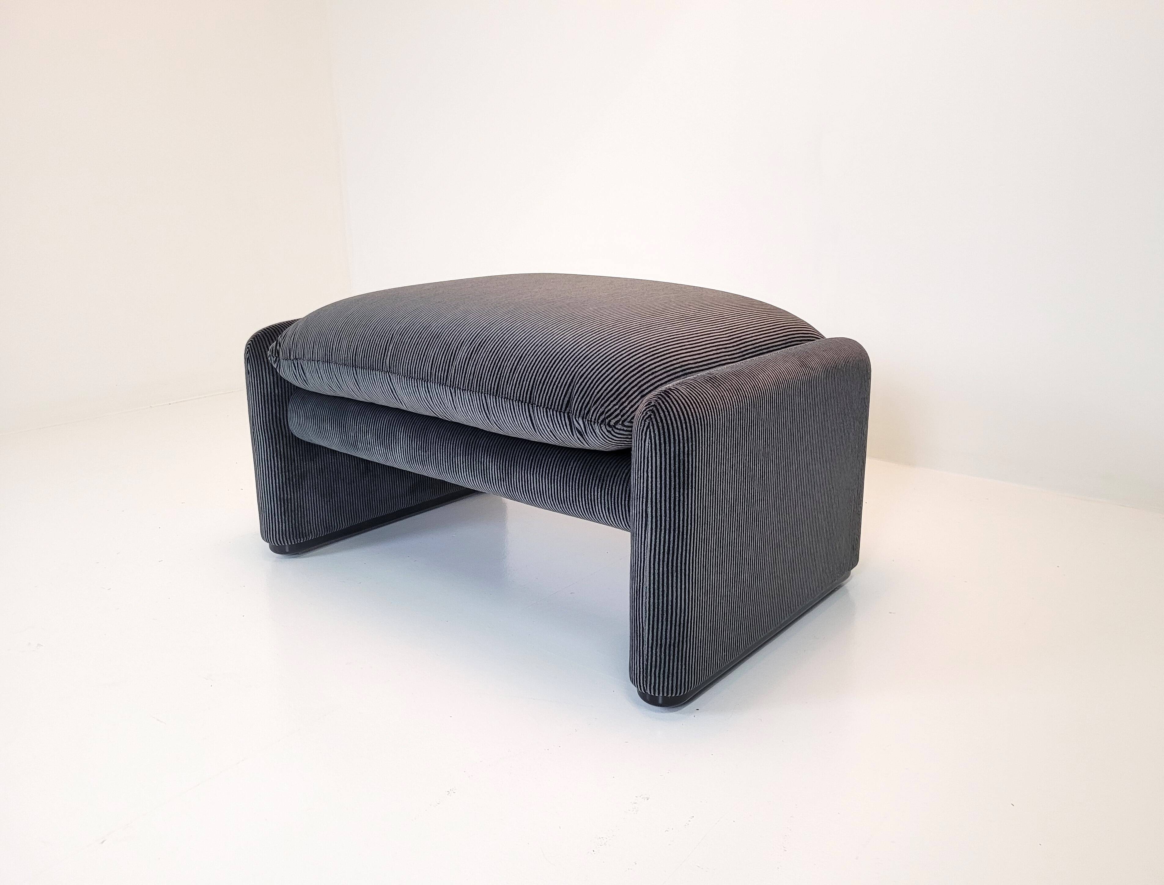 Cassina Maralunga Footstool (Ottoman)