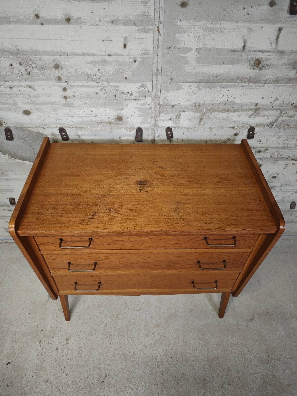 Commode vintage