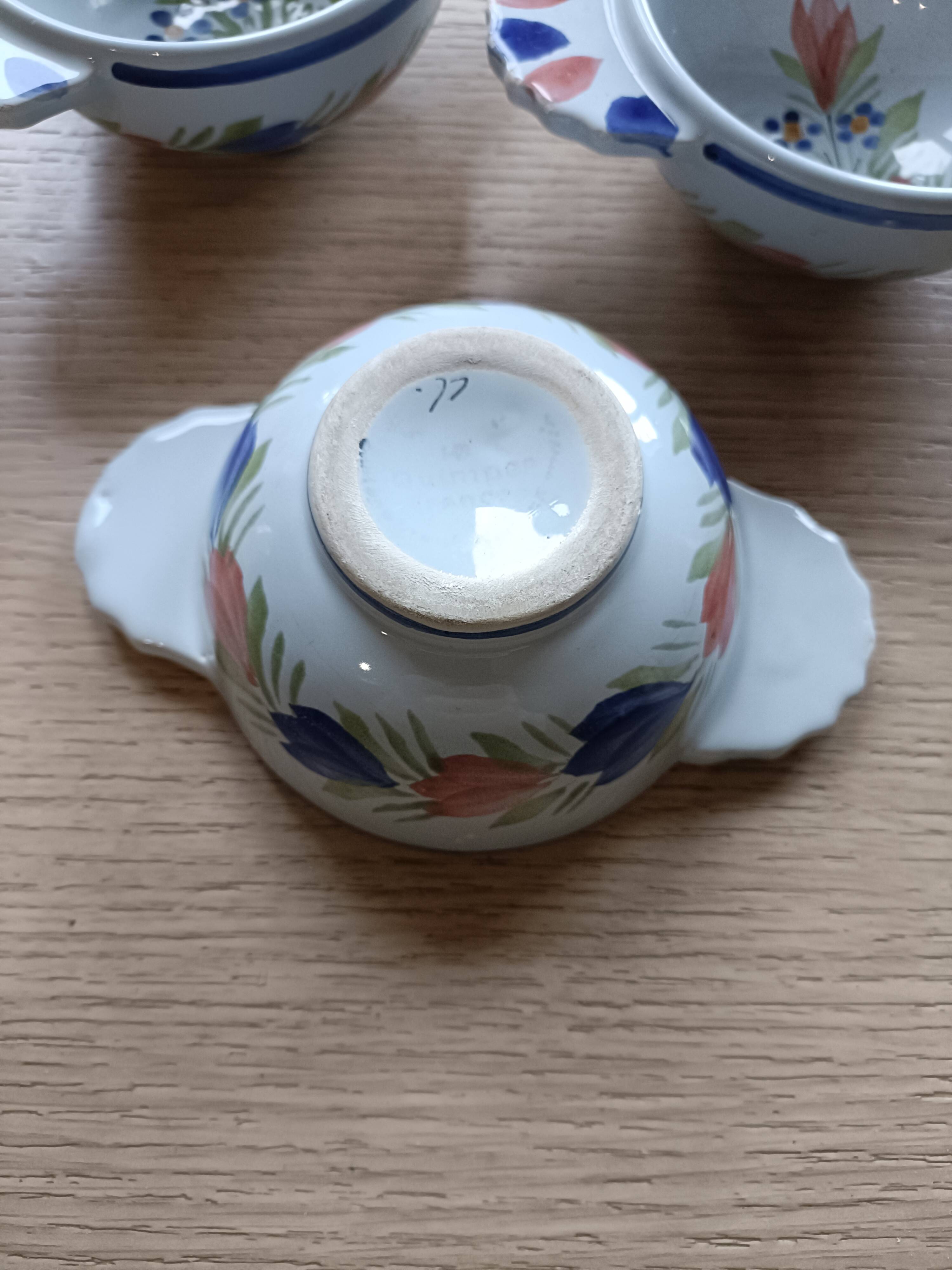 Set of three ear bowls H.B. Quimper