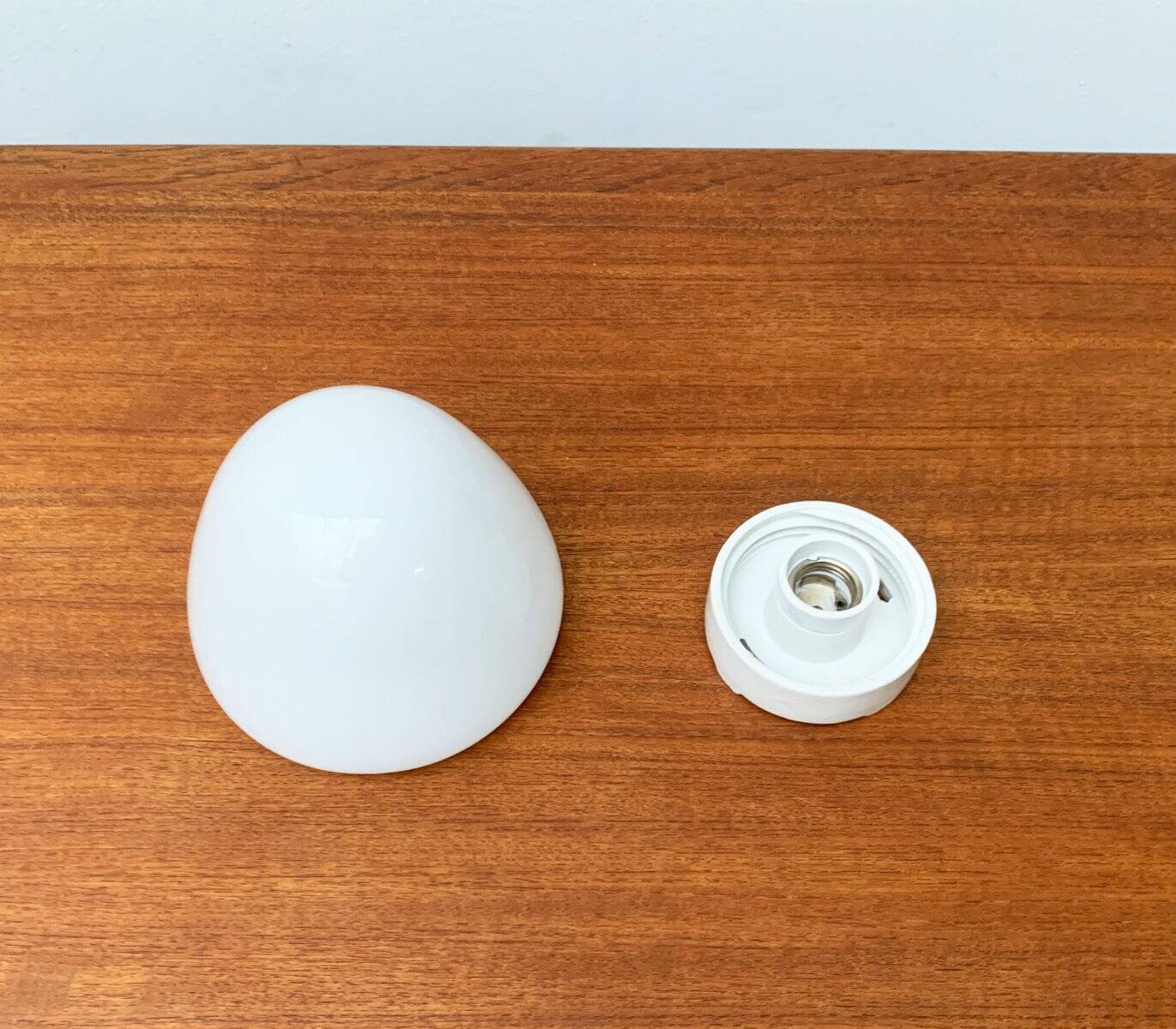 Ceiling or wall lamp Erdbeere in German glass from the mid-century by Wilhelm Wagenfeld for Lindner.