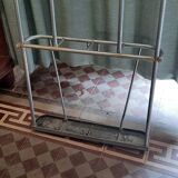 Aluminum floor coat rack
