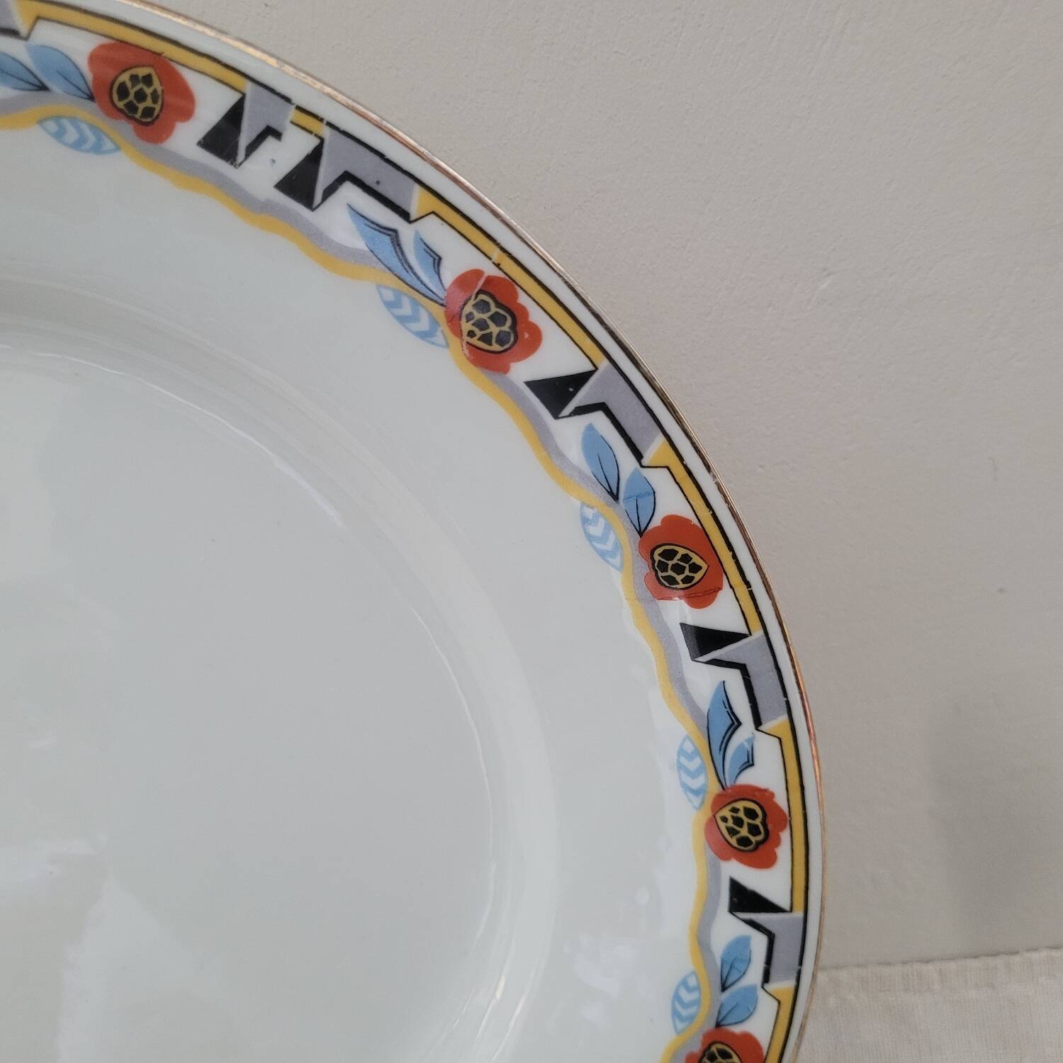Round Art Deco plate MLV France 1930s