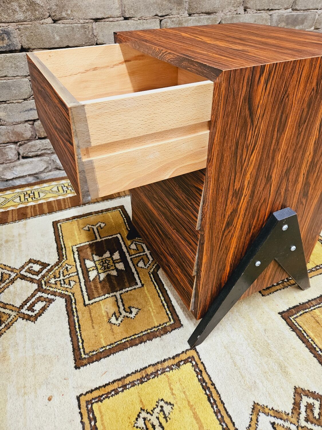 Scandinavian chest of drawers 4 drawers