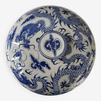 Grand pot en porcelaine bleue avec couvercle
