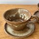 Tasses et sous-tasses en grès vintage