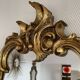 Miroir mural style baroque ancien moulures dorées