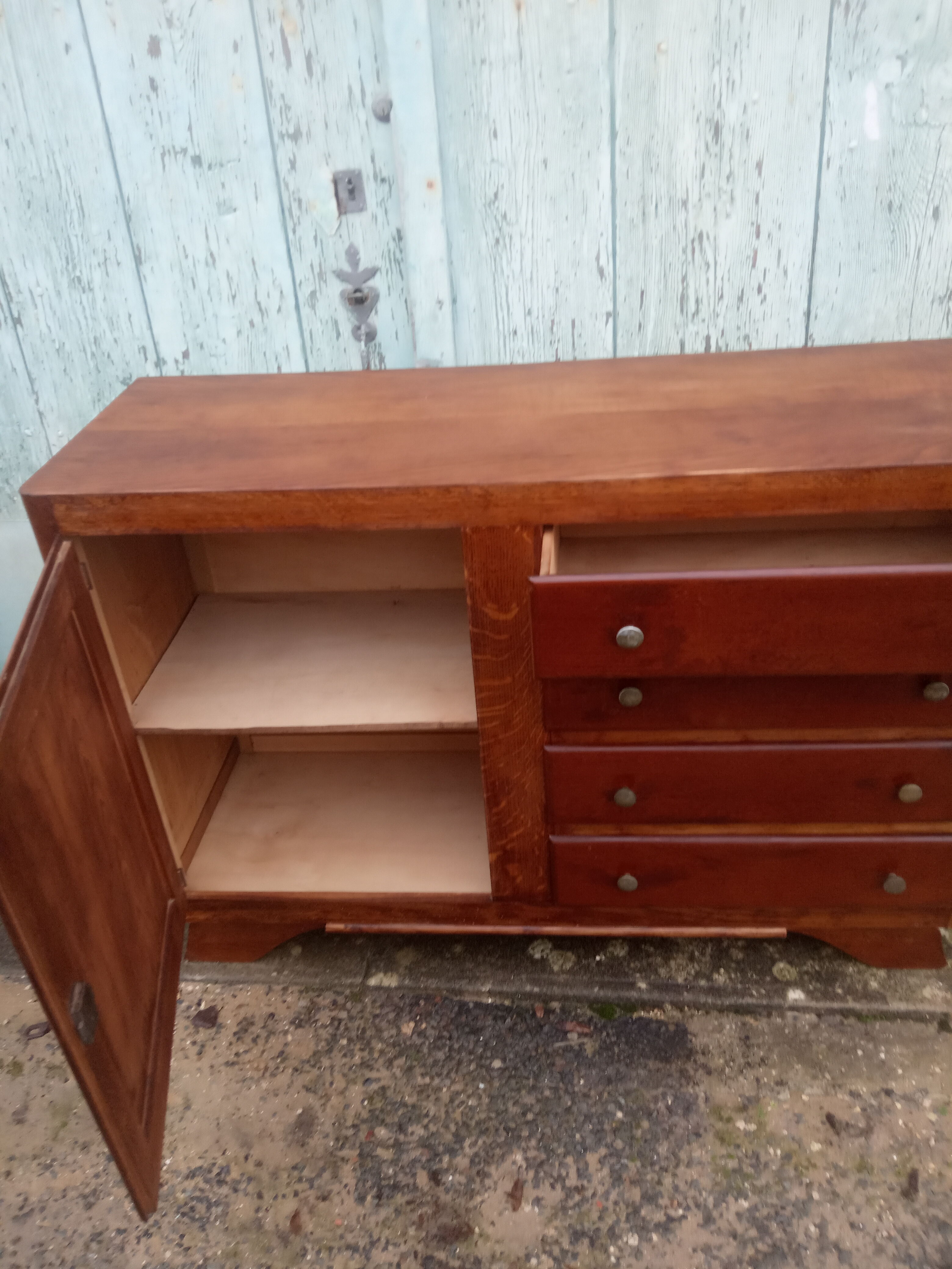 Art deco chest of drawers