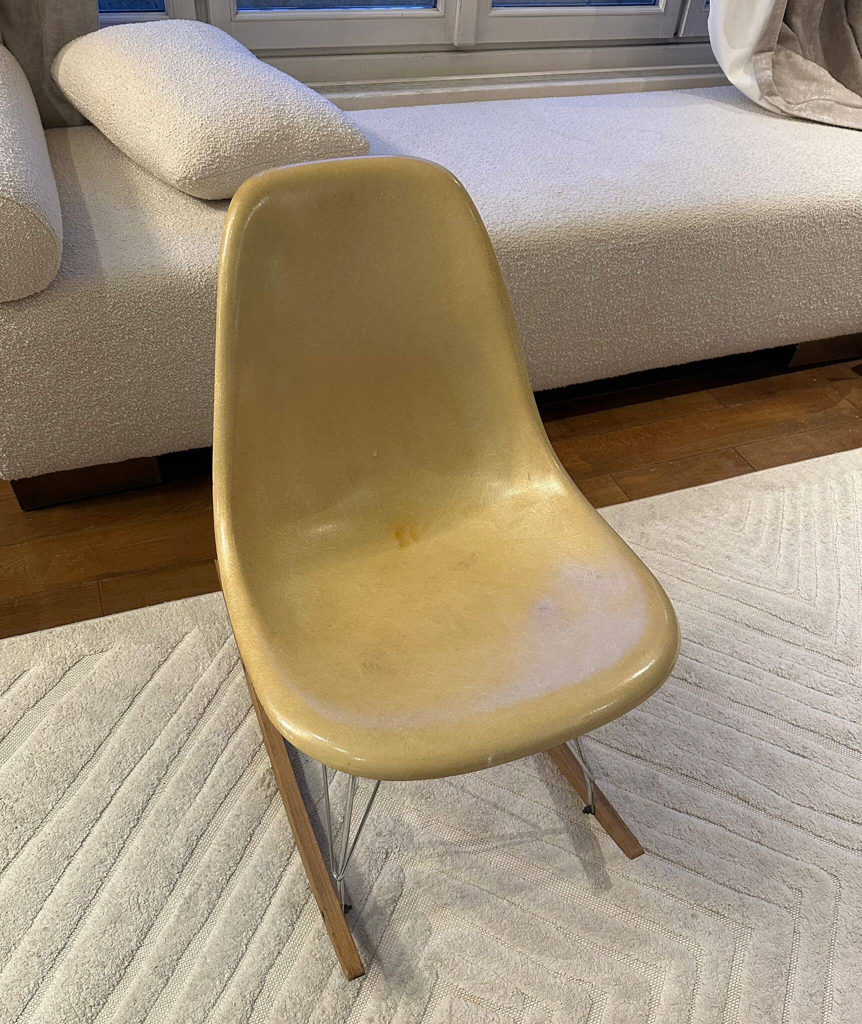 Rocking chair model: “RAR” - rocking chair with publisher's stamp.