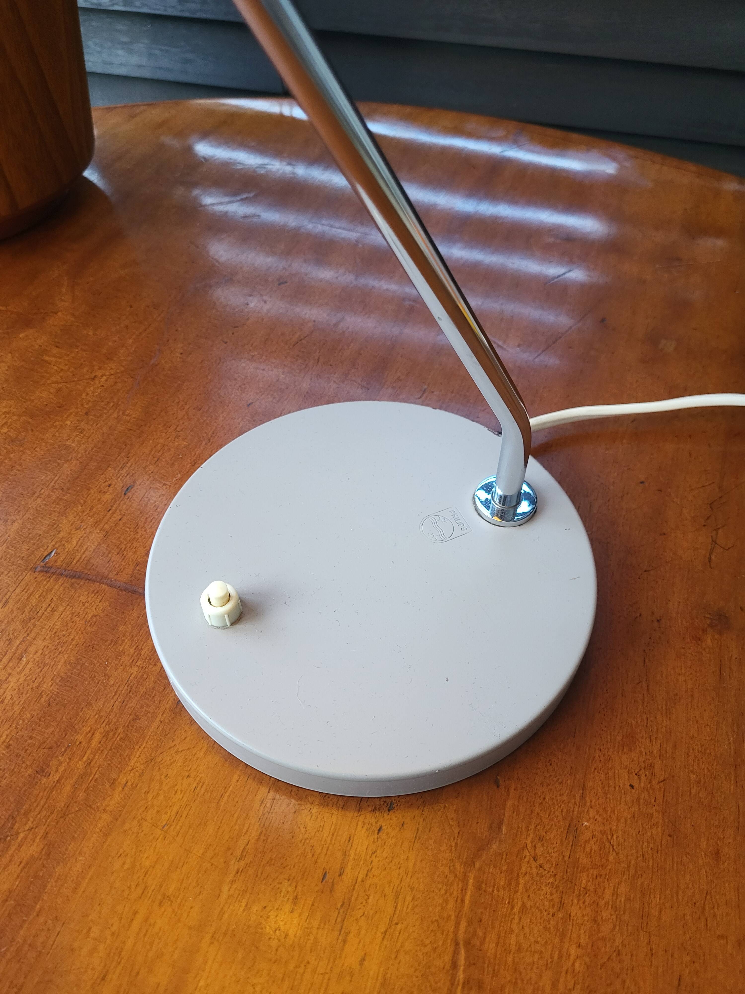 Lampe de bureau vintage Louis Kalff, modèle Romeo, années 1960, gris, Pays-Bas