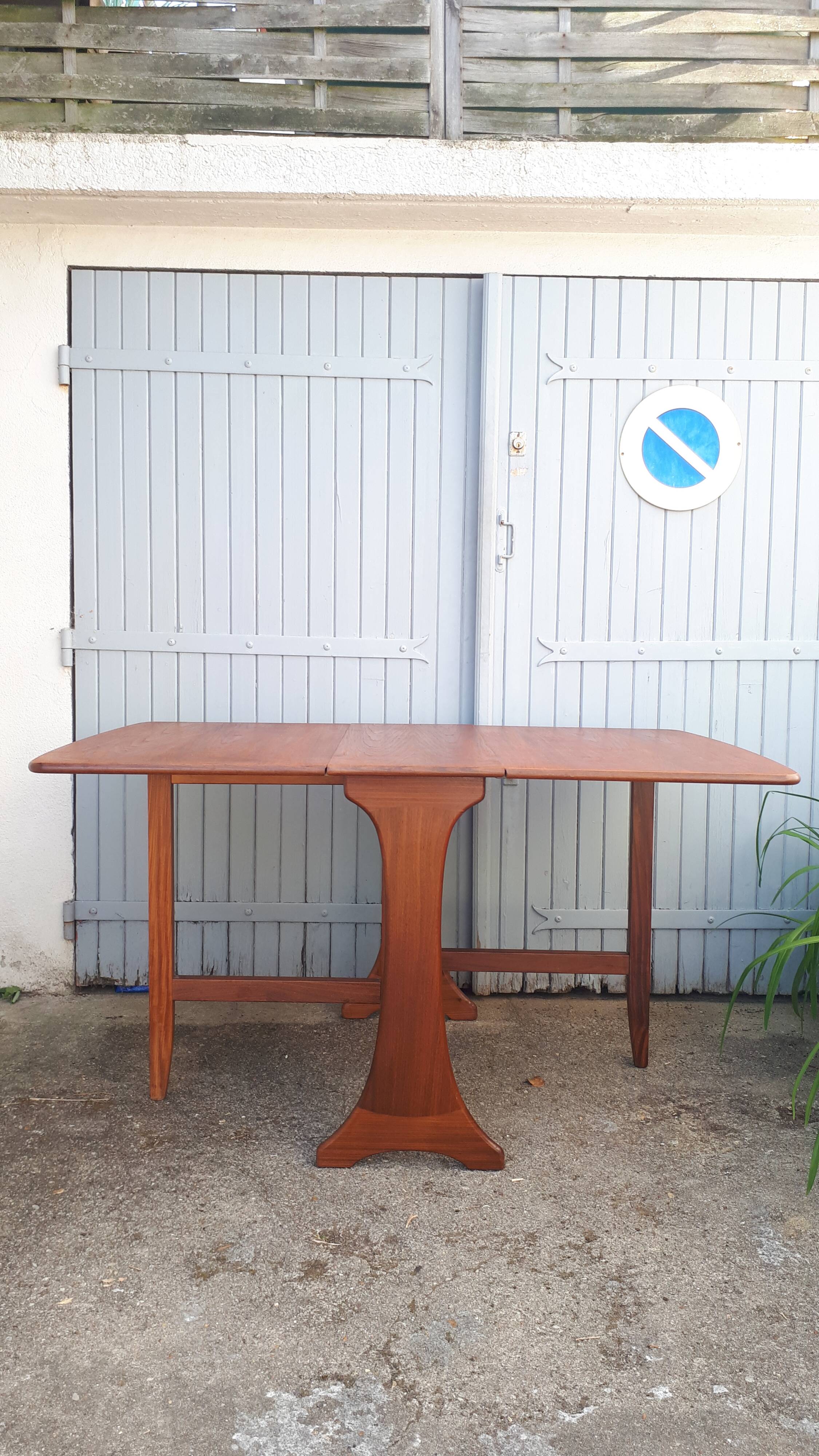 Vintage dining table console desk in teak and exotic wood from the 70s