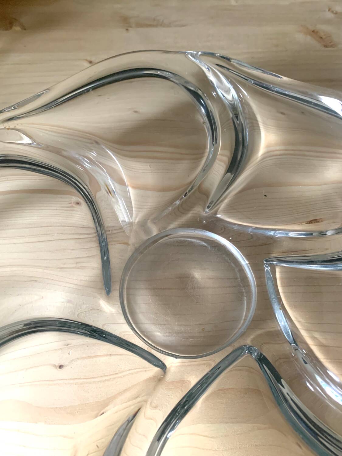 Large Vannes crystal dish