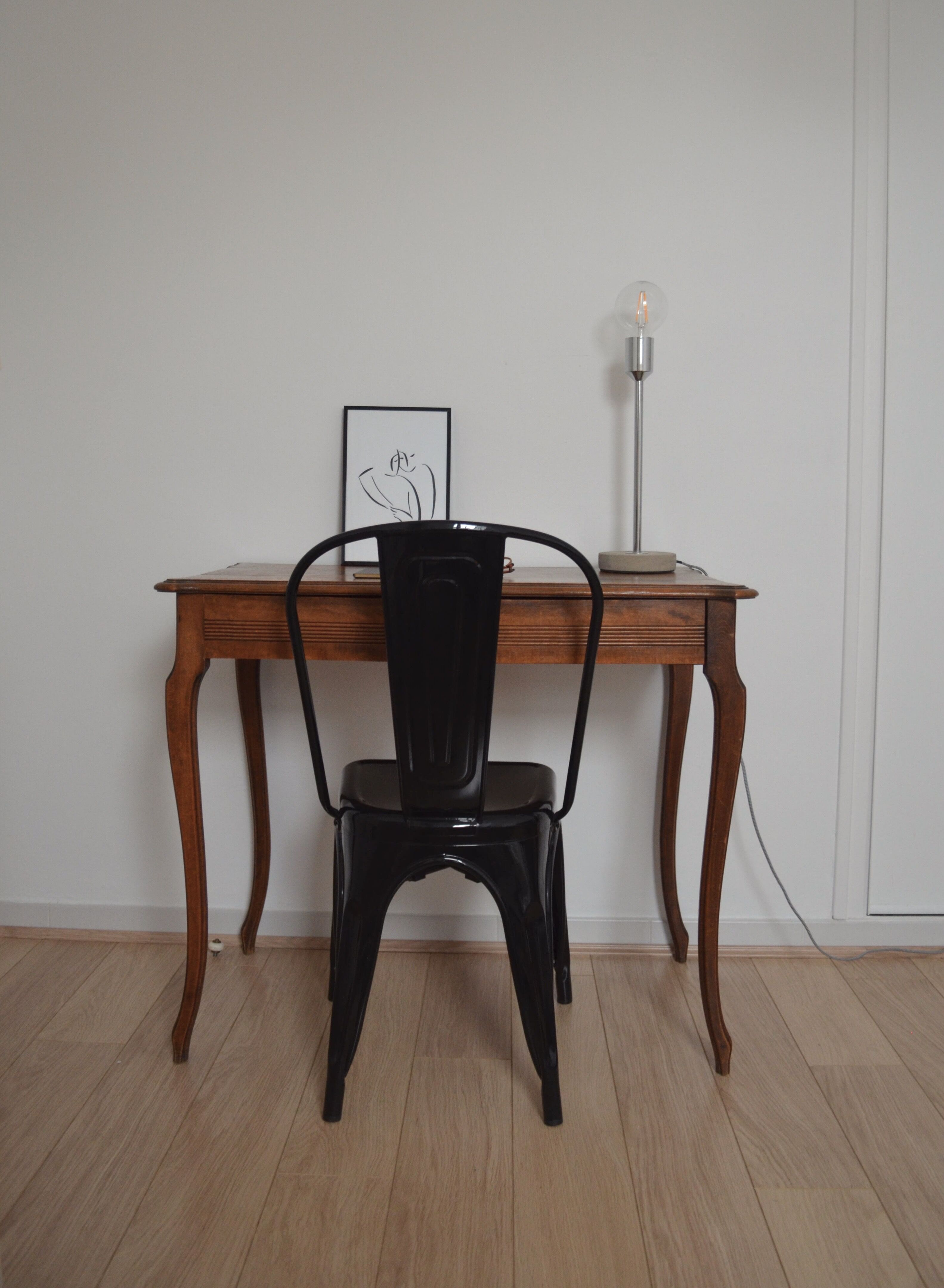 Side table clean oak