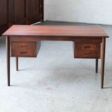 Writing desk designed by Arne Vodder