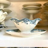 Iron earth gravy boat