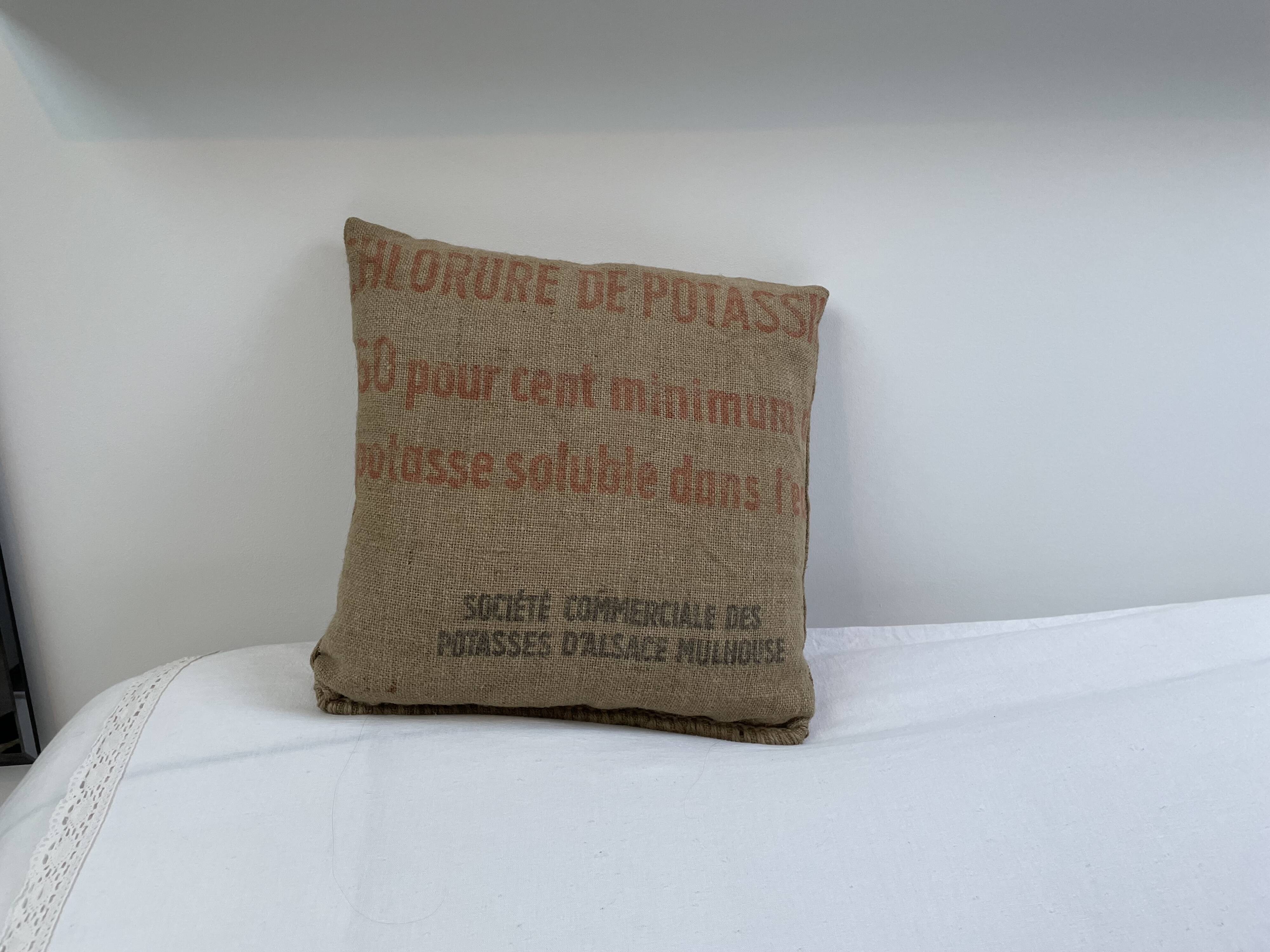 Burlap cushion - Potasse d'Alsace - 37 cm * 37 cm
