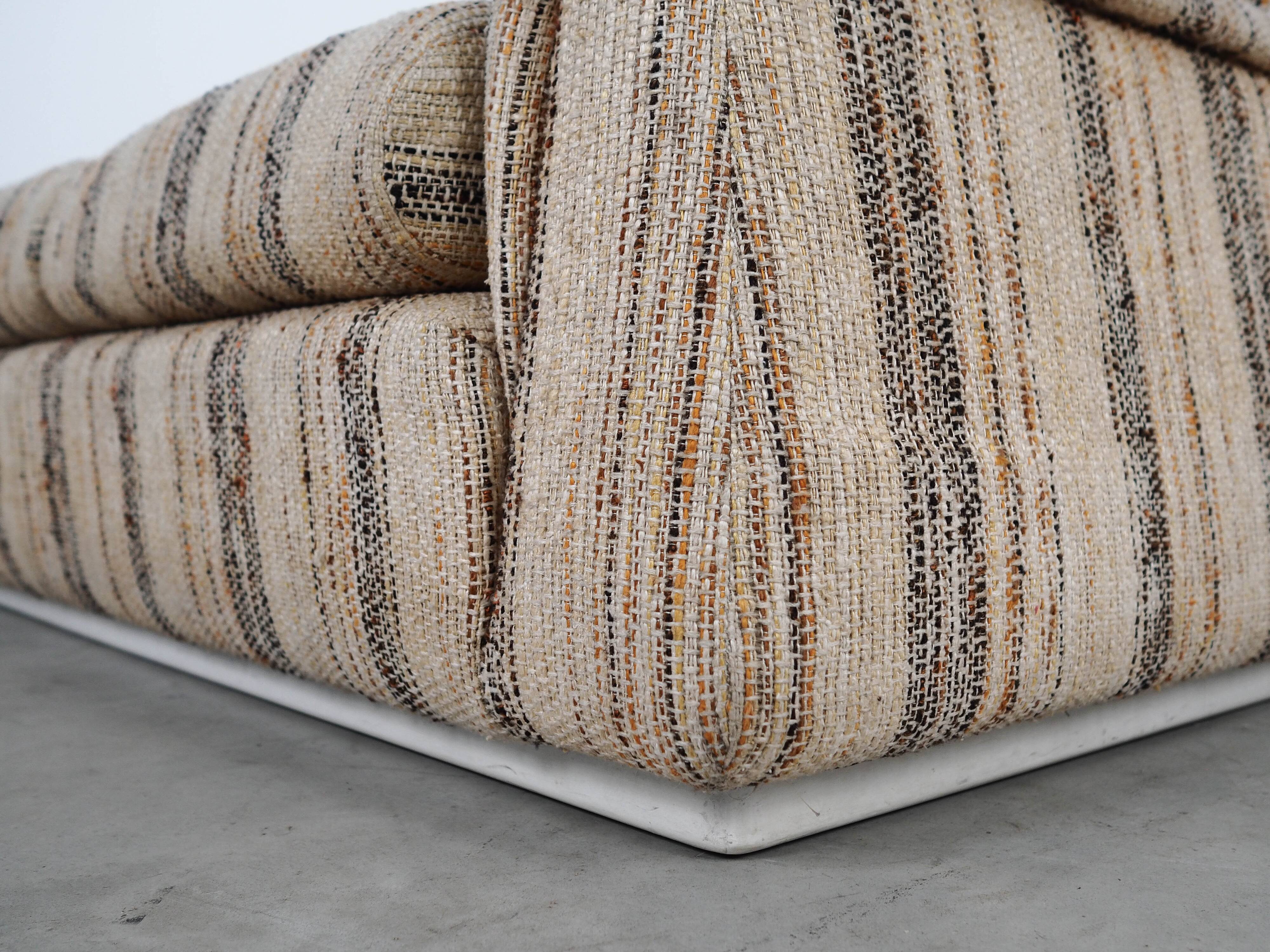 Three-seater sofa, Italian design, 1960s, manufactured by Saporiti
