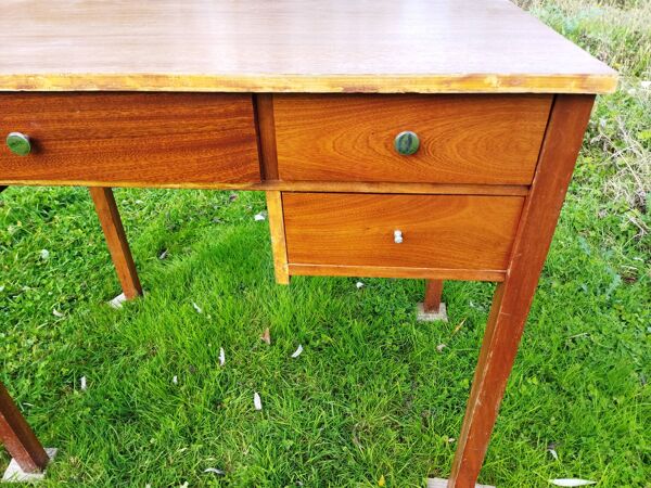 Bureau moderniste