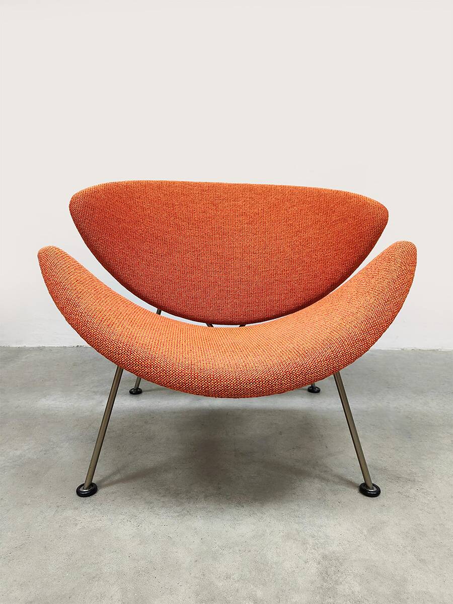 Dutch vintage design Orange Slice chair Pierre Paulin Artifort F437