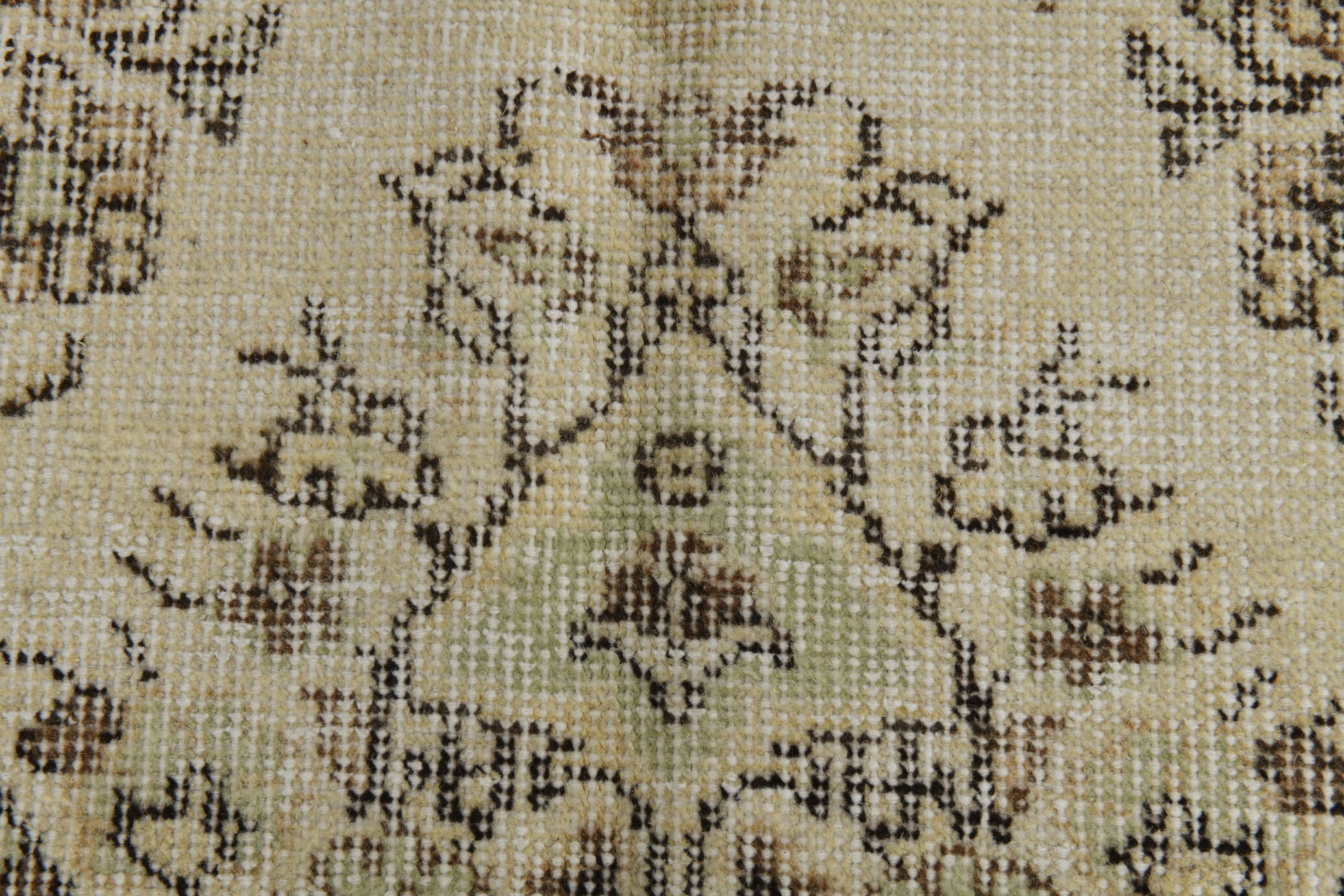 5x9 faded beige wool handknotted oushak rug, 276x166cm