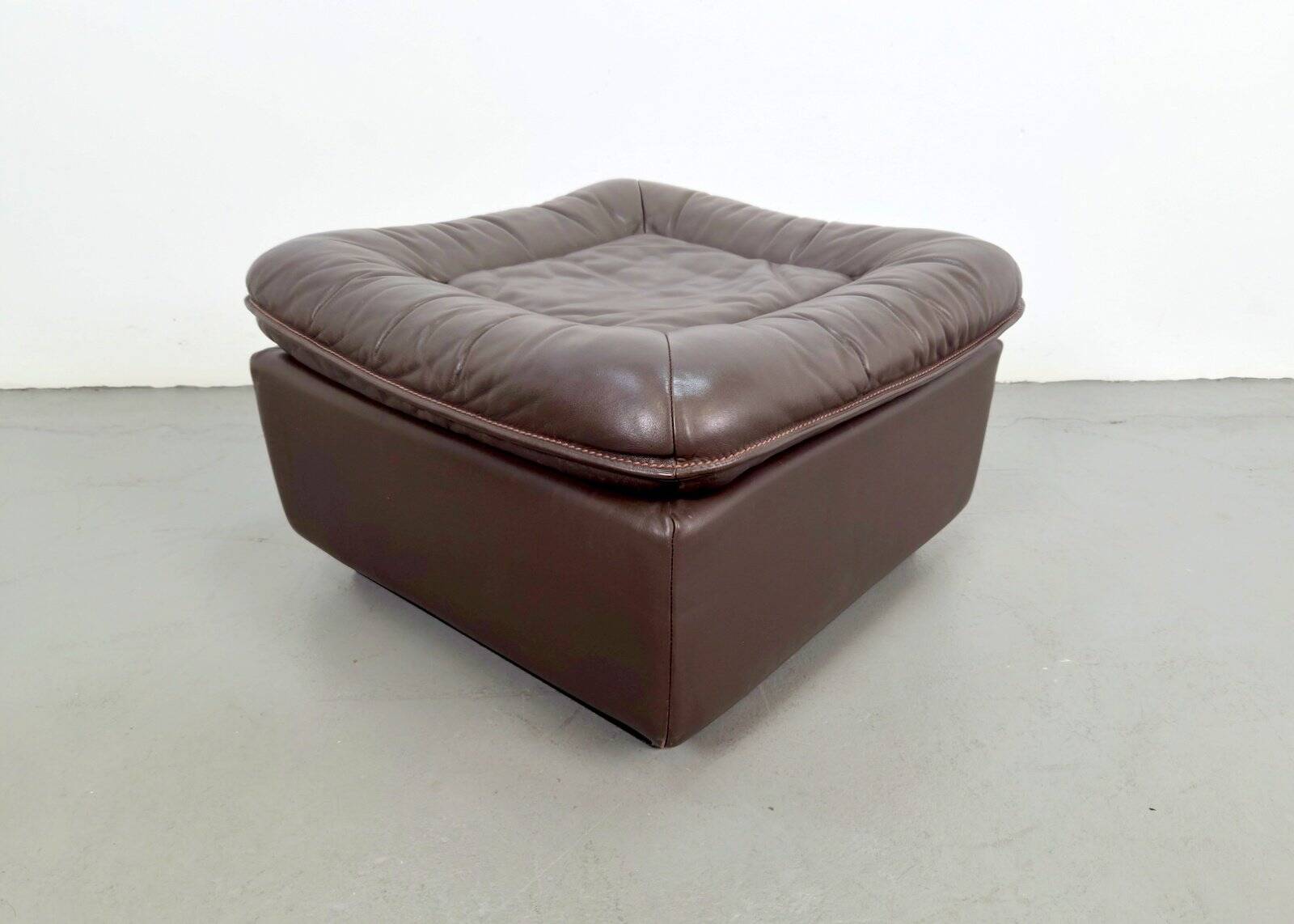 Mid-Century DS 11 Ottoman in Brown Leather from de Sede, Switzerland, 1960s