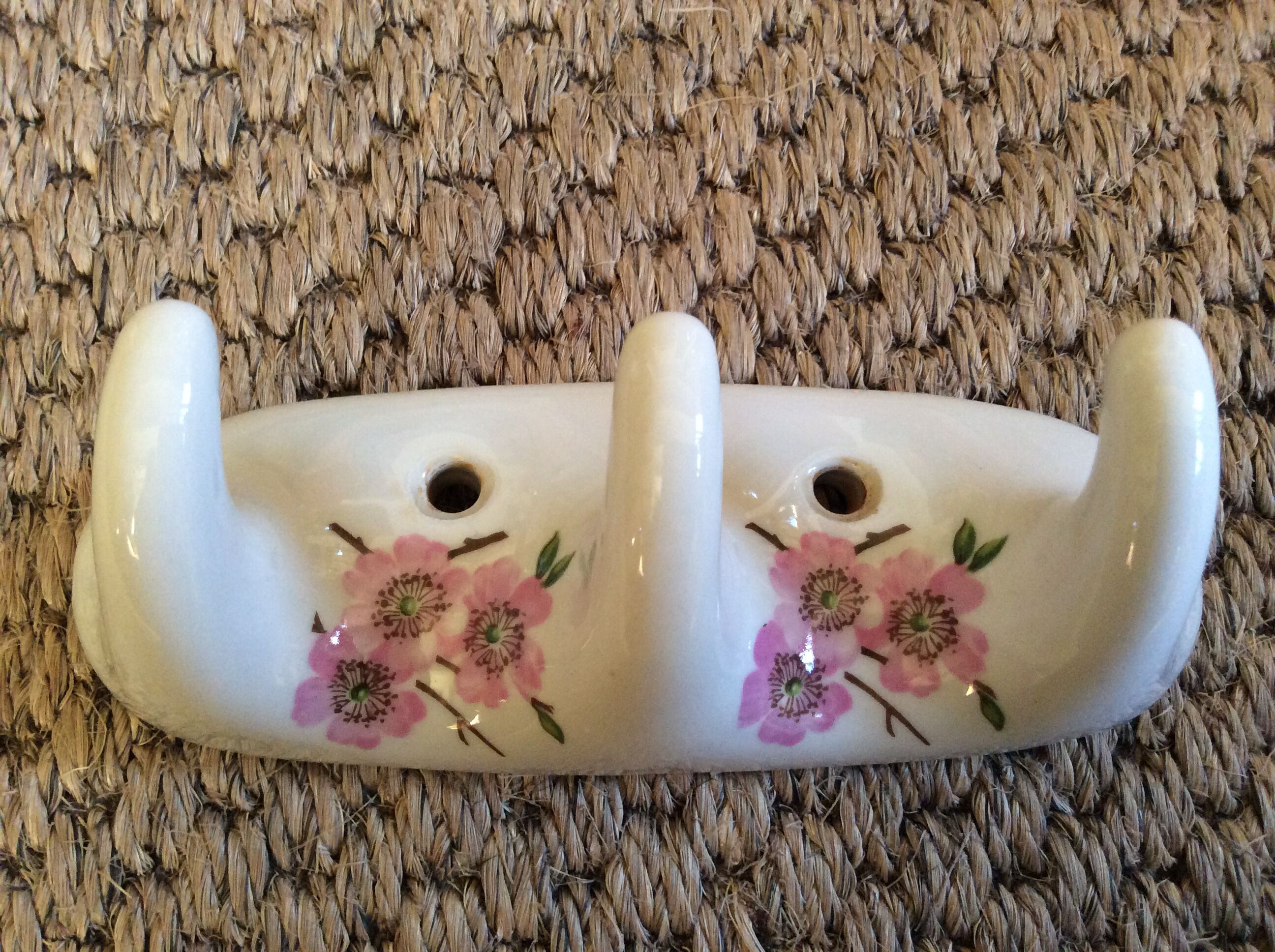 Patère en porcelaine
