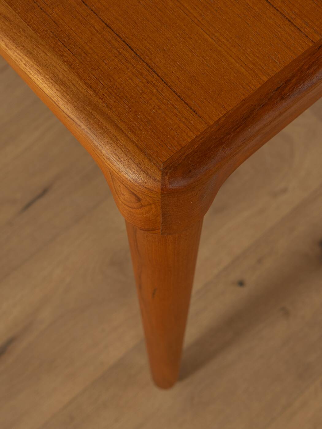 Table à manger des années 1960, Bramin