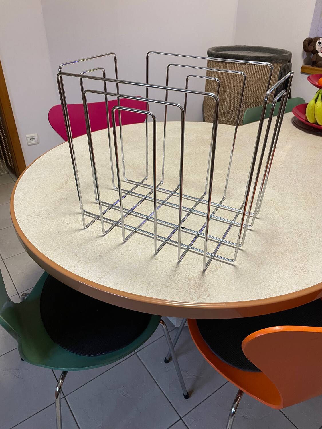 TMP magazine rack by Willy Glaeser, stamped